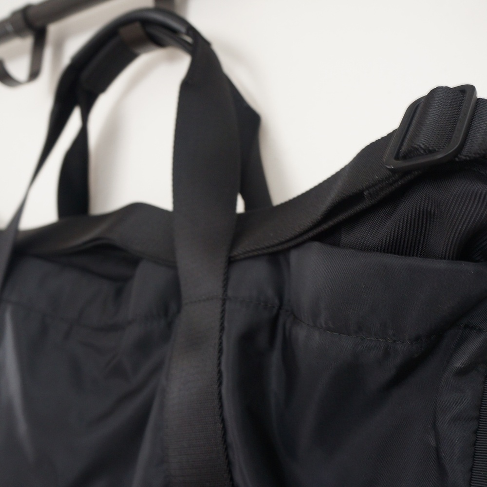 lululemon athletica Black Convertible Tote Crossbody Bag - Picture 5 of 8